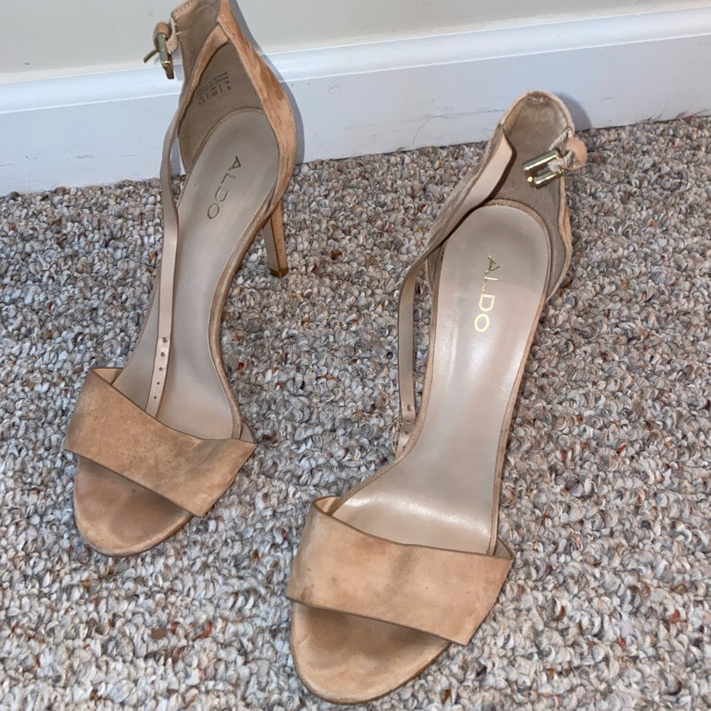 ✨ PRICE DROP ✨ Aldo Nude Heels - Picture 2 of 6